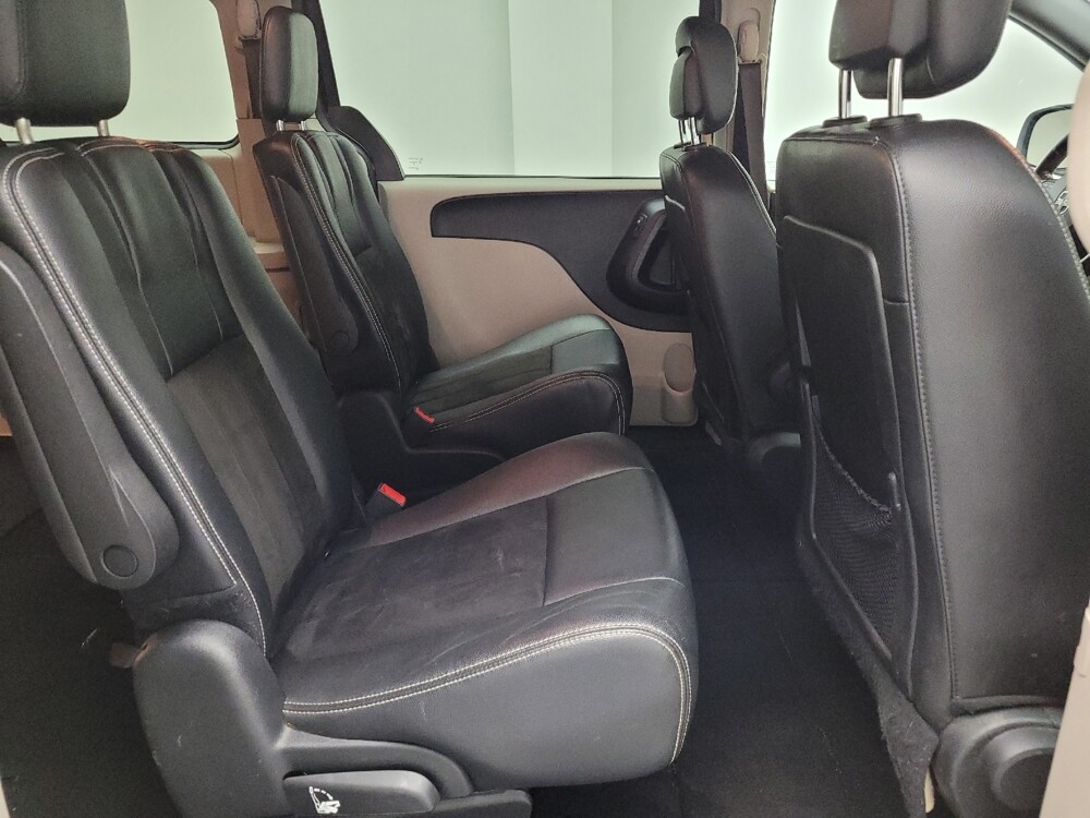 2019 Dodge Grand Caravan in Taylor, MI 48180 - 18117168 19