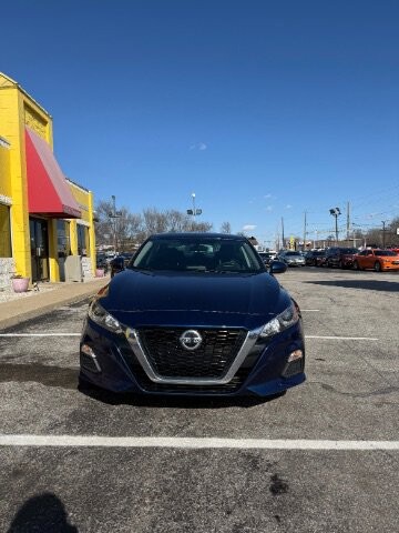 2020 Nissan Altima in Indianapolis, IN 46222-4002 - 18117170 2