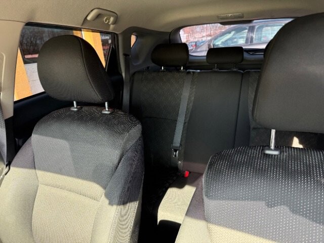 2009 Pontiac Vibe in Indianapolis, IN 46222-4002 - 18117179 6