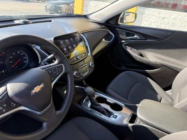2023 Chevrolet Malibu in Indianapolis, IN 46222-4002 - 18117181 6
