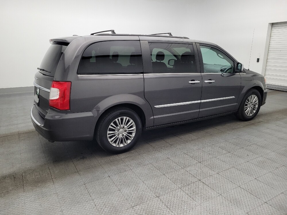 2016 Chrysler Town & Country in Jacksonville, FL 32210 - 18117187 10