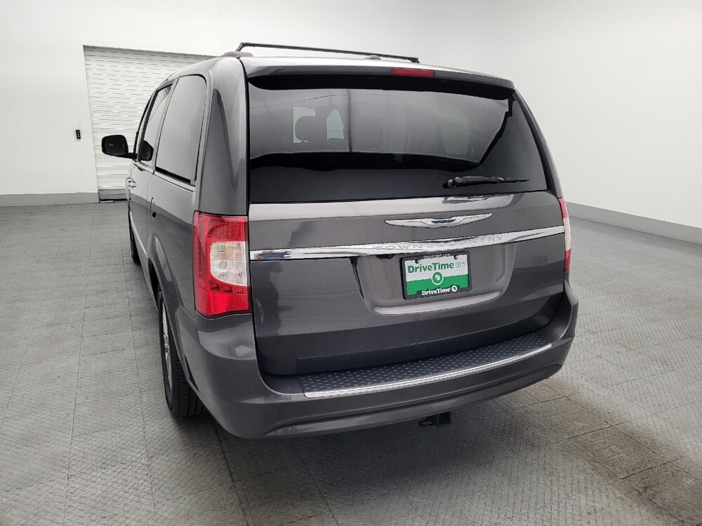 2016 Chrysler Town & Country in Jacksonville, FL 32210 - 18117187 6