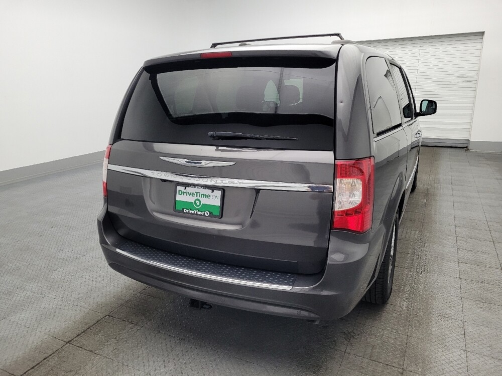 2016 Chrysler Town & Country in Jacksonville, FL 32210 - 18117187 7