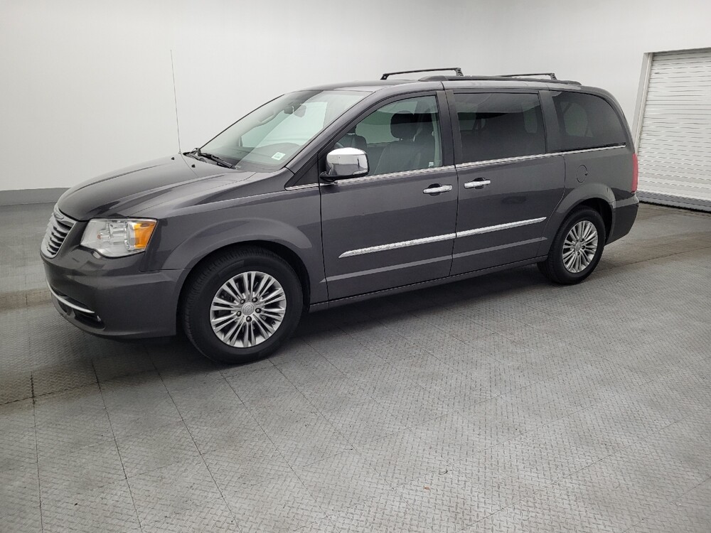 2016 Chrysler Town & Country in Jacksonville, FL 32210 - 18117187 2