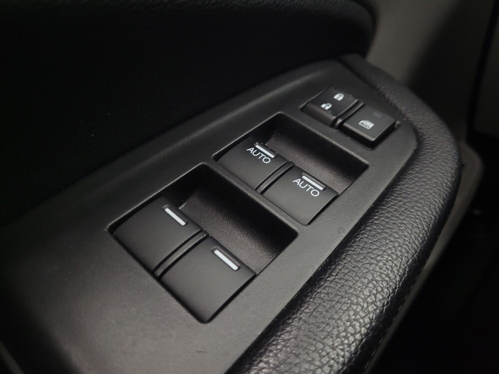 2017 Honda Pilot in Highland, IN 46322 - 18117189 27