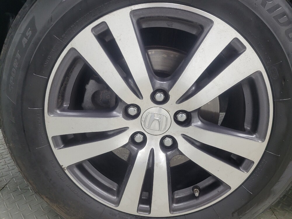 2017 Honda Pilot in Highland, IN 46322 - 18117189 31