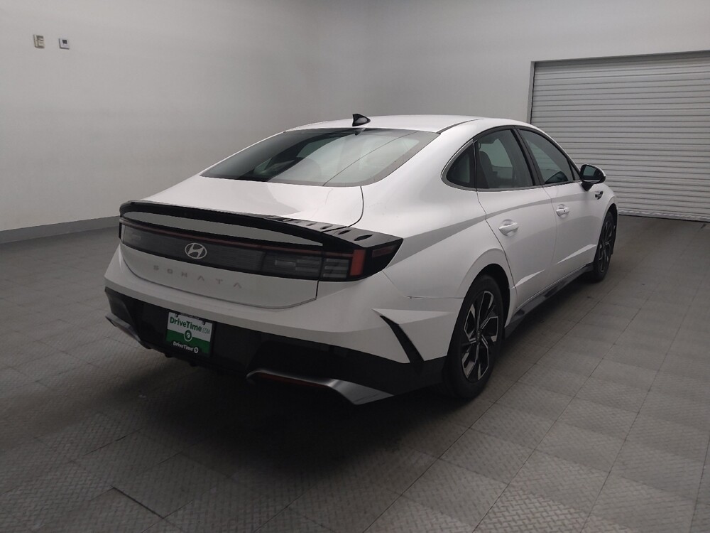 2024 Hyundai Sonata in Arlington, TX 76011 - 18117192 9