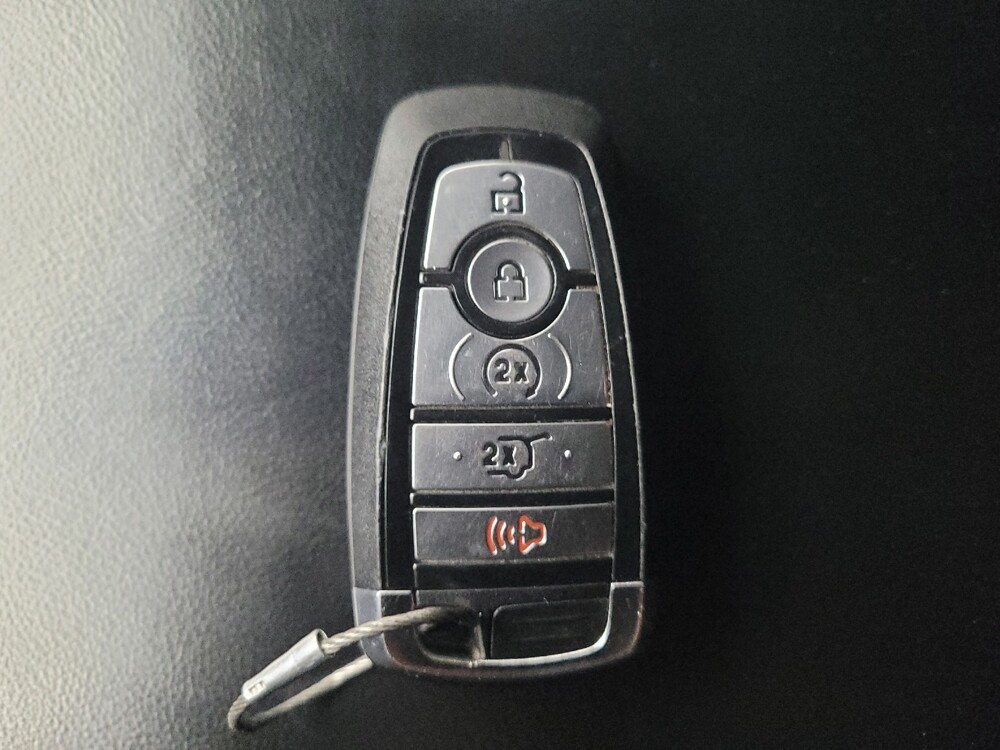 2024 Ford Explorer in Memphis, TN 38128 - 18117198 32