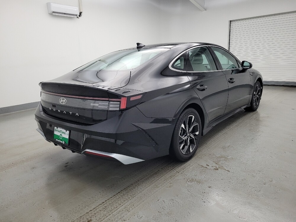2025 Hyundai Sonata in Miamisburg, OH 45342 - 18117210 10