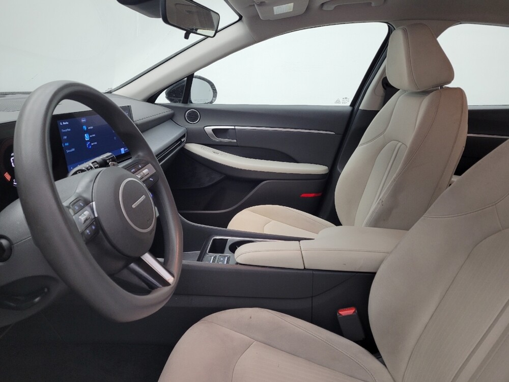 2025 Hyundai Sonata in Miamisburg, OH 45342 - 18117210 17