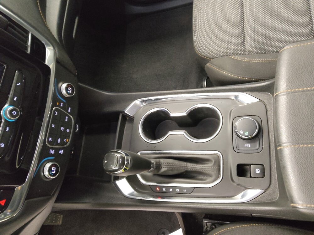 2020 Chevrolet Traverse in St. Louis, MO 63125 - 18117212 26