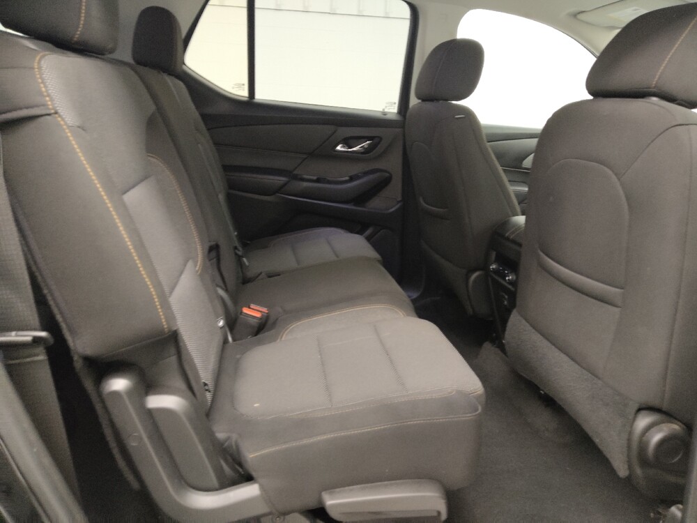 2020 Chevrolet Traverse in St. Louis, MO 63125 - 18117212 21