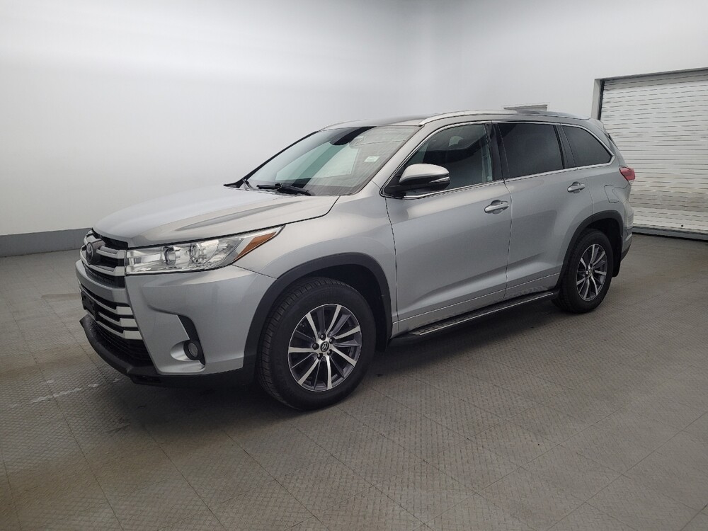 2018 Toyota Highlander in New Castle, DE 19720 - 18117216 2