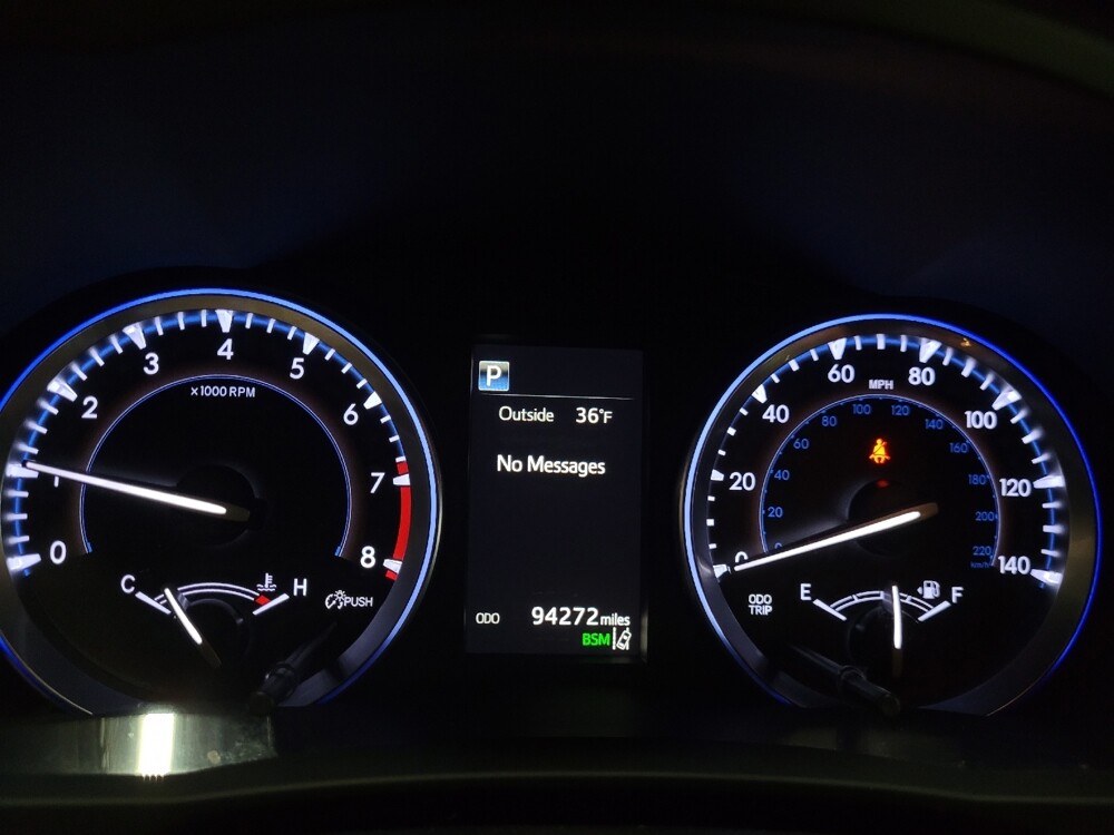 2018 Toyota Highlander in New Castle, DE 19720 - 18117216 23