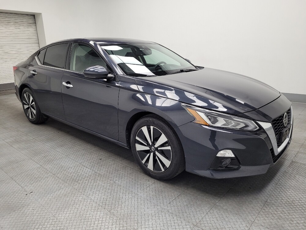 2019 Nissan Altima in Las Vegas, NV 89104 - 18117222 11