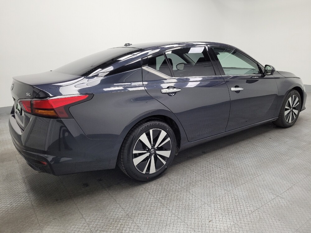 2019 Nissan Altima in Las Vegas, NV 89104 - 18117222 10