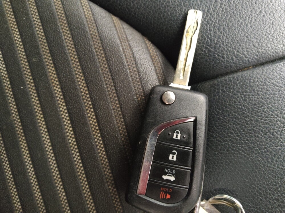 2019 Toyota Camry in Midlothian, IL 60445 - 18117223 32