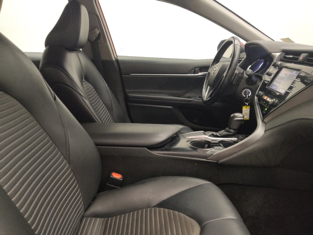 2019 Toyota Camry in Midlothian, IL 60445 - 18117223 21
