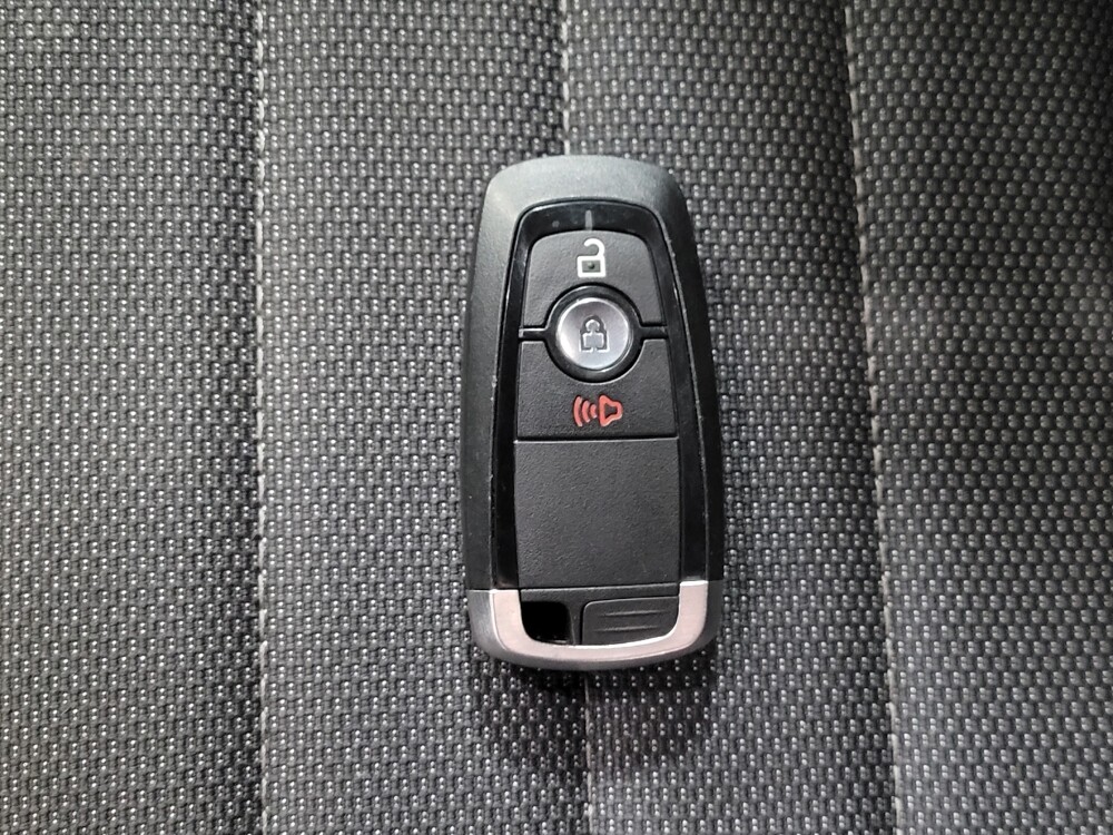 2018 Ford Edge in Jacksonville, FL 32210 - 18117229 32