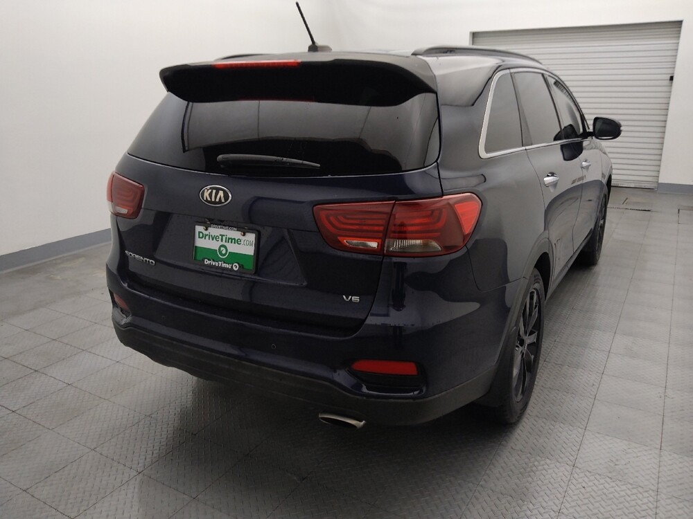 2019 Kia Sorento in Houston, TX 77074 - 18117231 7