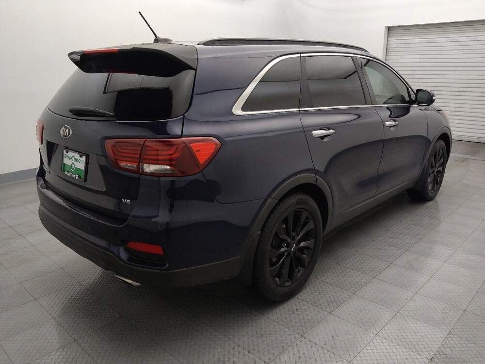 2019 Kia Sorento in Houston, TX 77074 - 18117231 9
