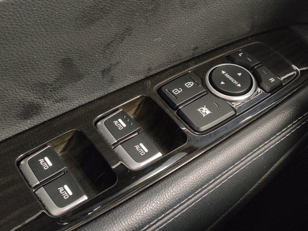 2019 Kia Sorento in Houston, TX 77074 - 18117231 27