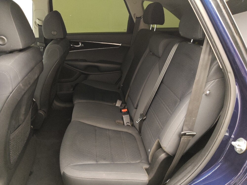 2019 Kia Sorento in Houston, TX 77074 - 18117231 18