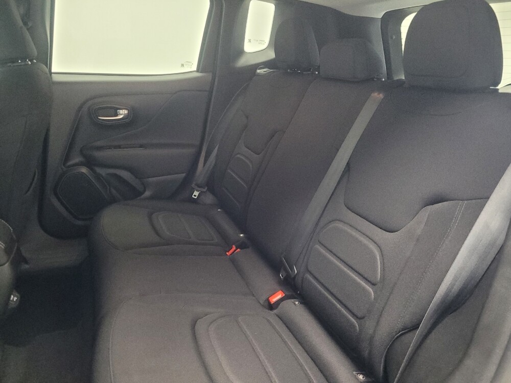 2022 Jeep Renegade in Indianapolis, IN 46222 - 18117233 18