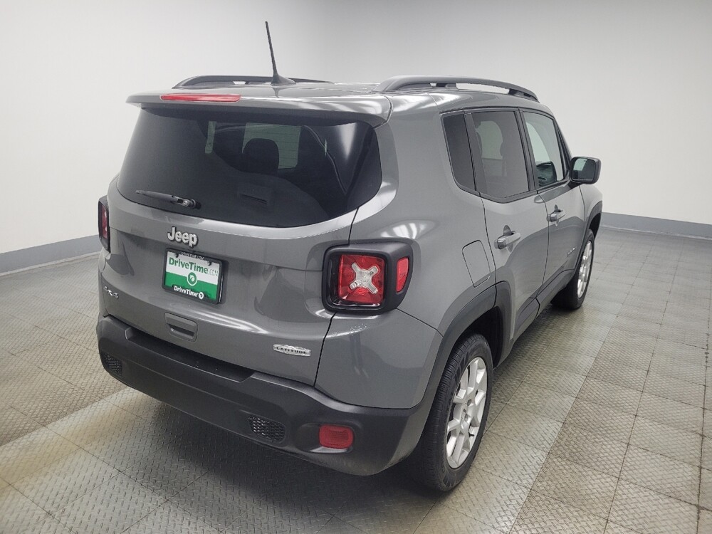 2022 Jeep Renegade in Indianapolis, IN 46222 - 18117233 9