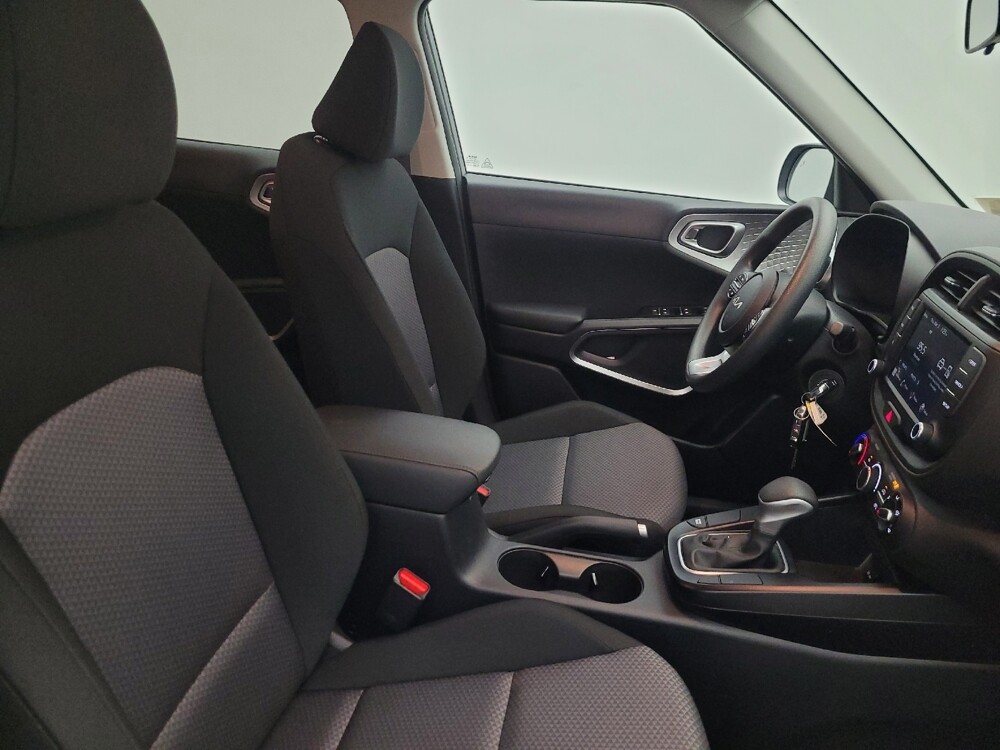 2025 Kia Soul in Chandler, AZ 85225 - 18117234 21