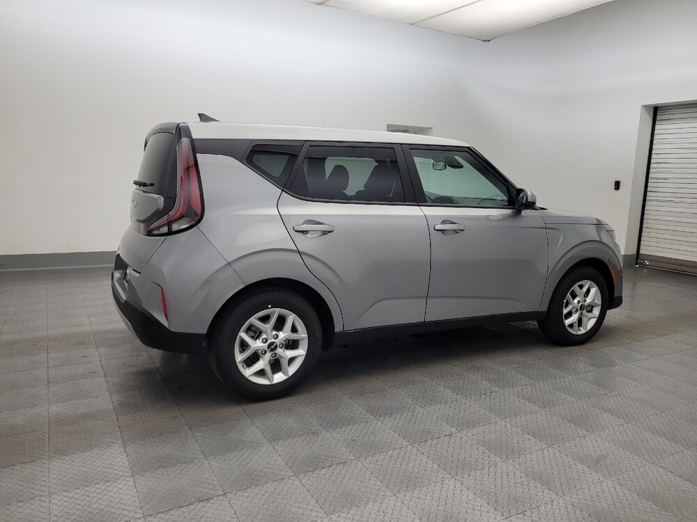 2025 Kia Soul in Chandler, AZ 85225 - 18117234 10