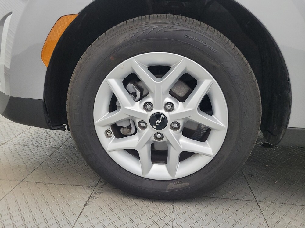 2025 Kia Soul in Chandler, AZ 85225 - 18117234 31