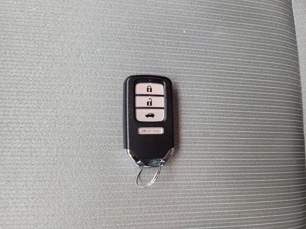 2019 Honda Accord in Eastpointe, MI 48021 - 18117236 32