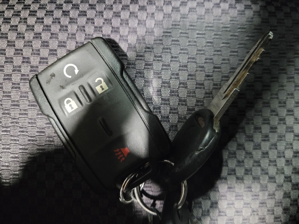 2015 Chevrolet Silverado 1500 in Richmond, VA 23235 - 18117243 32