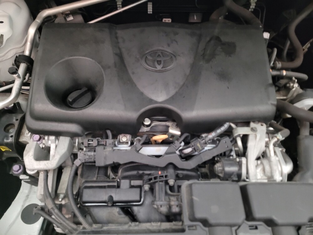 2019 Toyota RAV4 in Downey, CA 90241 - 18117248 30