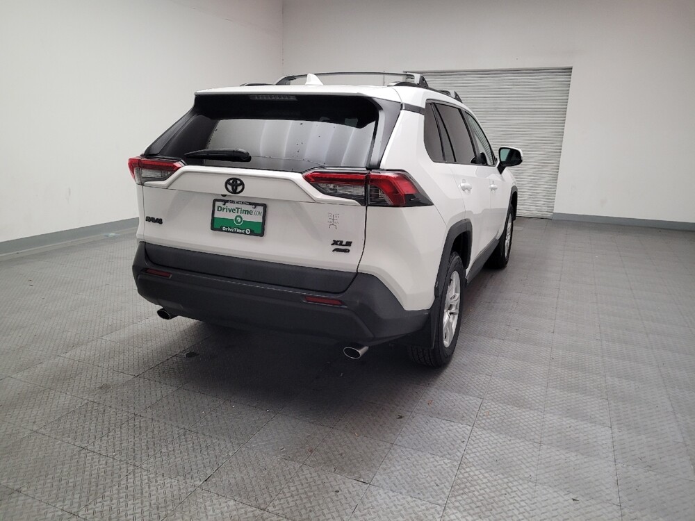 2019 Toyota RAV4 in Downey, CA 90241 - 18117248 7