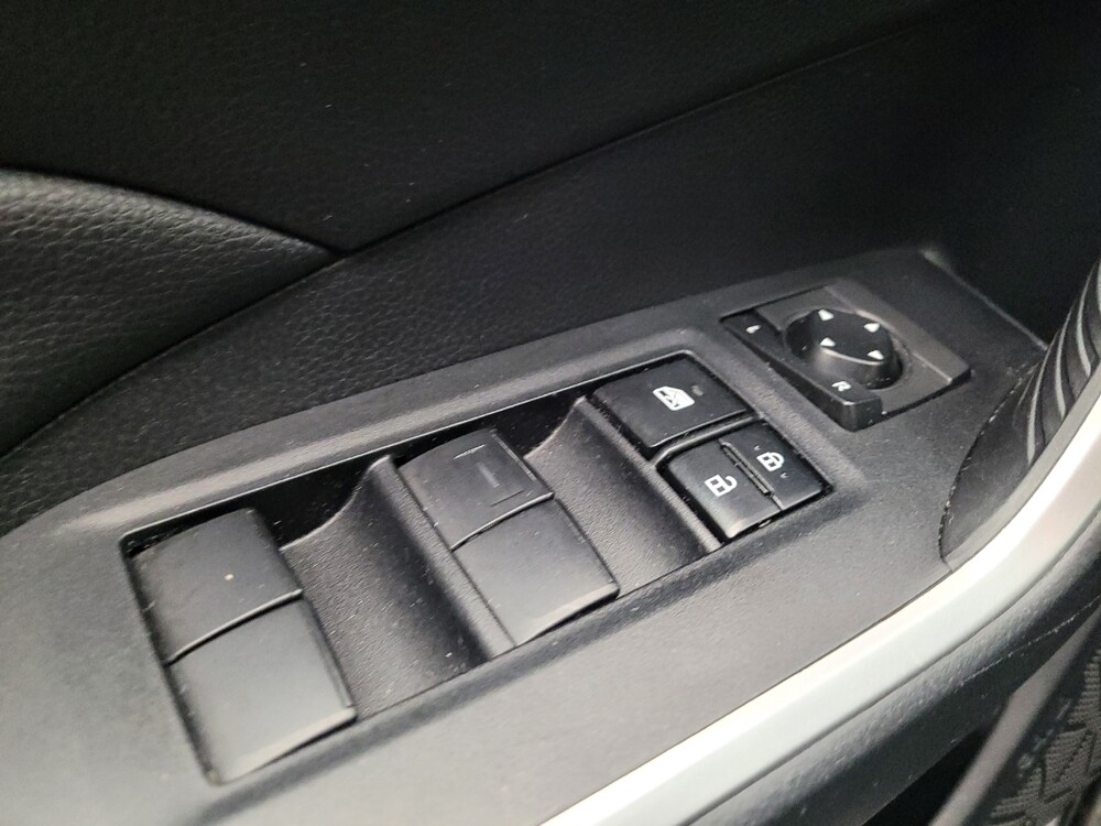 2019 Toyota RAV4 in Downey, CA 90241 - 18117248 27