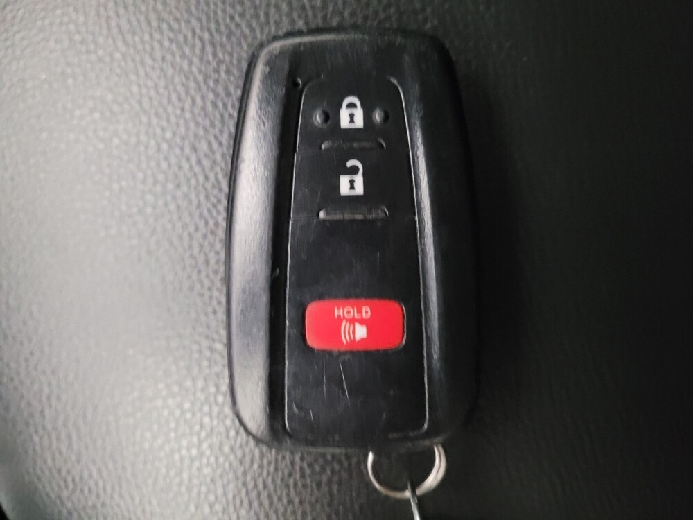 2019 Toyota RAV4 in Downey, CA 90241 - 18117248 32