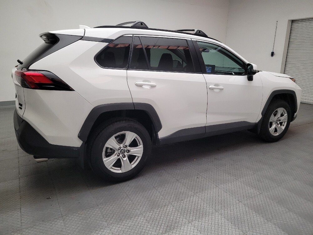 2019 Toyota RAV4 in Downey, CA 90241 - 18117248 10