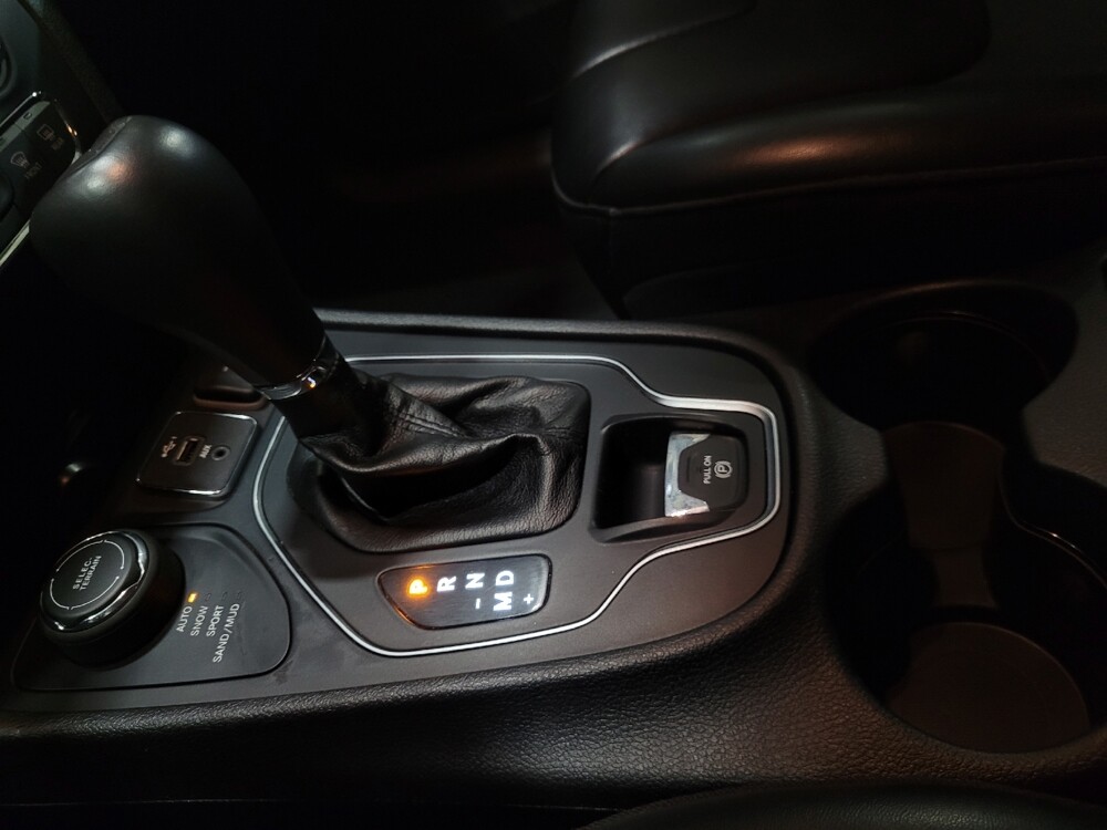 2019 Jeep Cherokee in Owings Mills, MD 21117 - 18117251 26