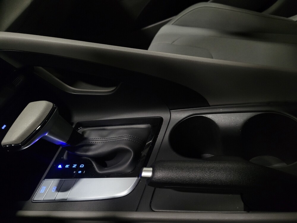 2024 Hyundai Elantra in Plymouth Meeting, PA 19462 - 18117273 26