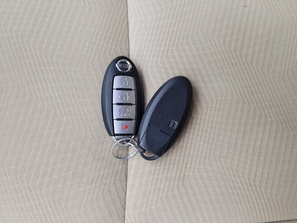 2016 Nissan Rogue in Taylor, MI 48180 - 18117275 32