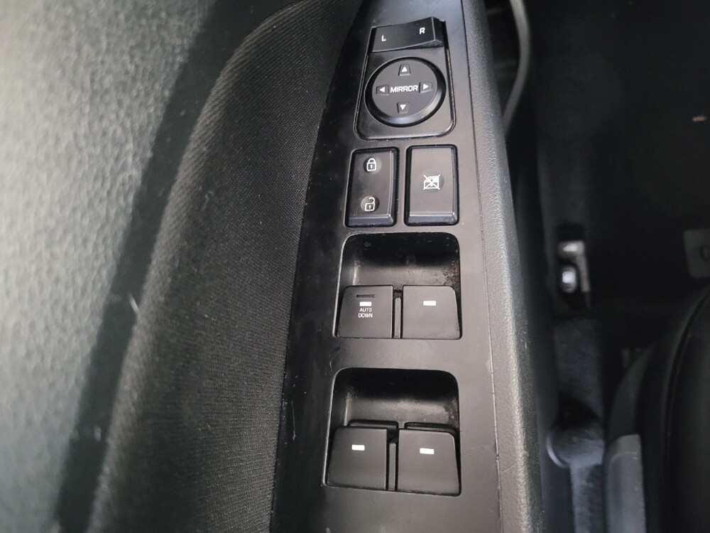 2019 Hyundai Elantra in Athens, GA 30606 - 18117276 27