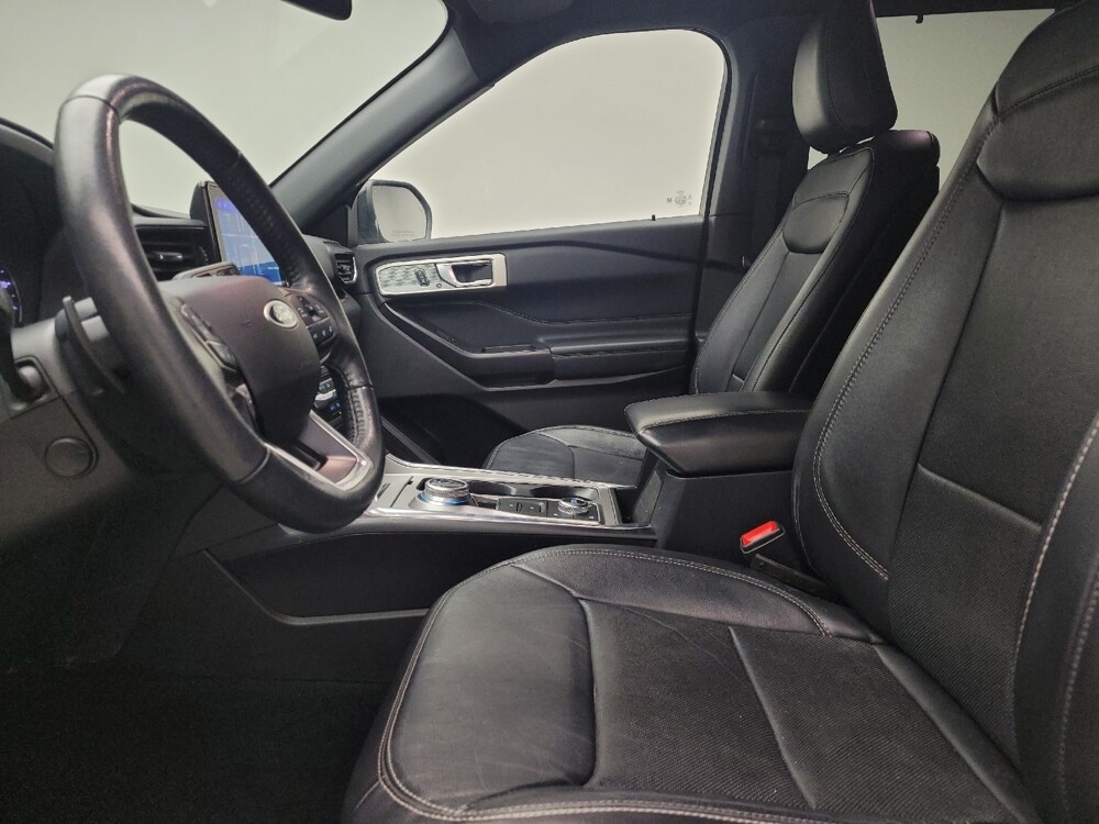 2020 Ford Explorer in Grand Rapids, MI 49508 - 18117278 17