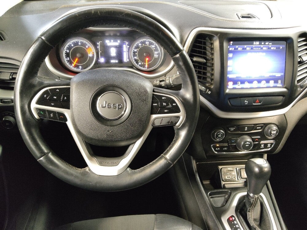 2018 Jeep Cherokee in Tampa, FL 33619 - 18117305 22