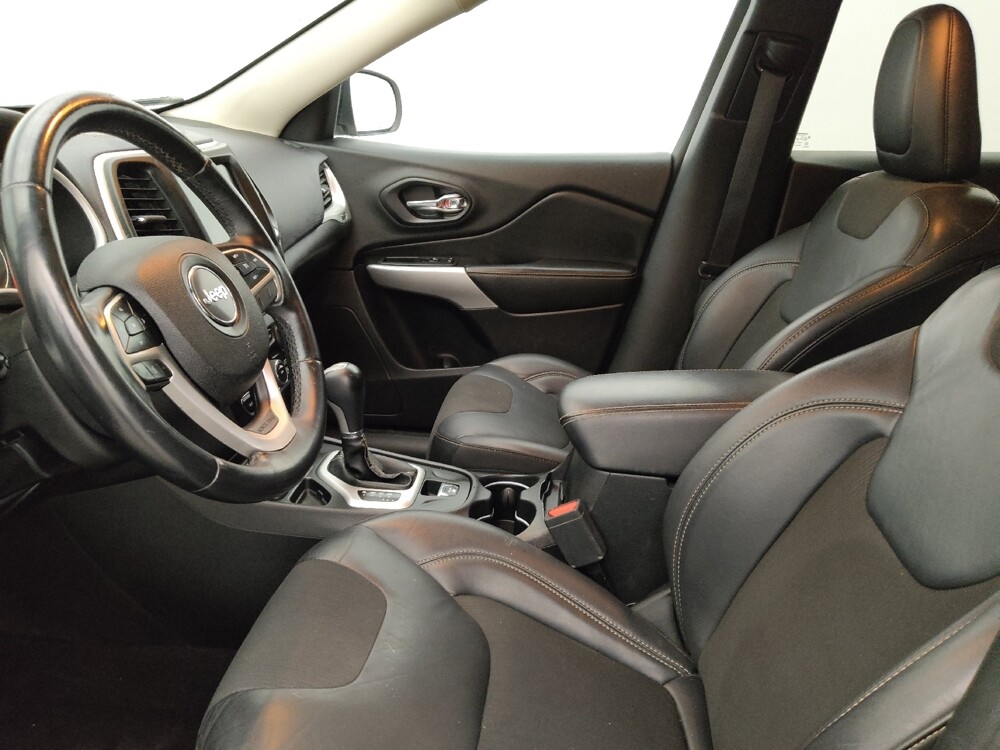 2018 Jeep Cherokee in Tampa, FL 33619 - 18117305 17