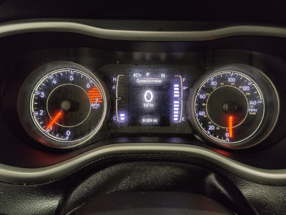 2018 Jeep Cherokee in Tampa, FL 33619 - 18117305 23