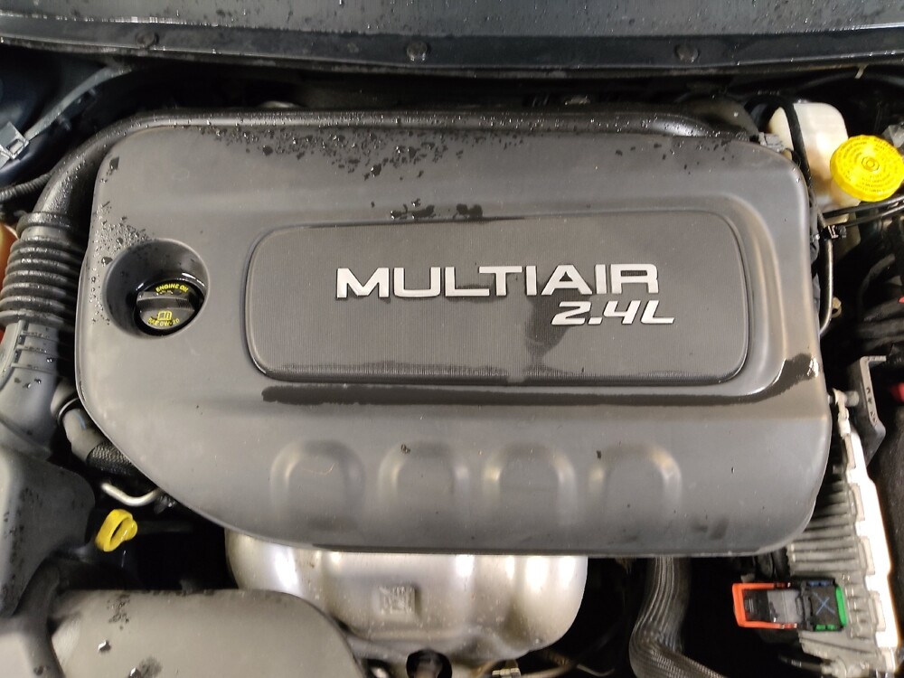 2018 Jeep Cherokee in Tampa, FL 33619 - 18117305 30