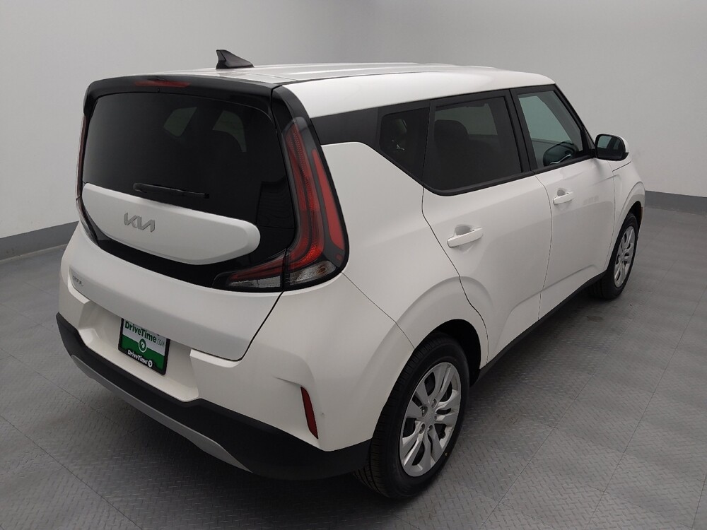 2024 Kia Soul in St. Louis, MO 63136 - 18117307 9