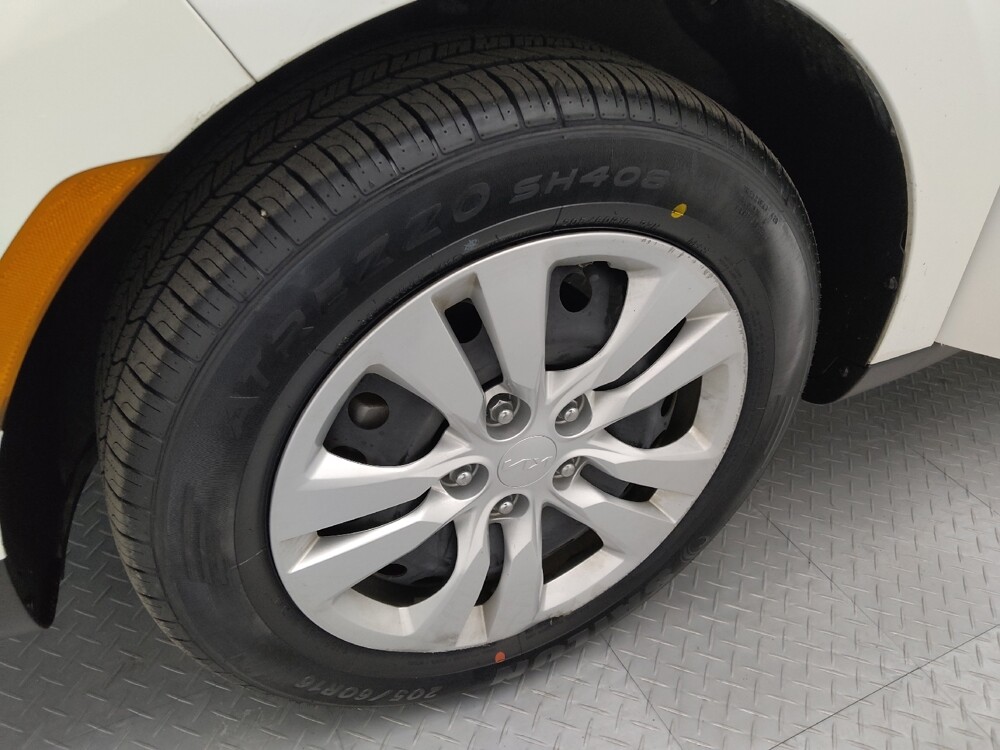 2024 Kia Soul in St. Louis, MO 63136 - 18117307 31